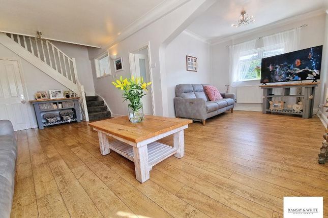 Ty-Newydd, Main Road, Abercynon photo 2