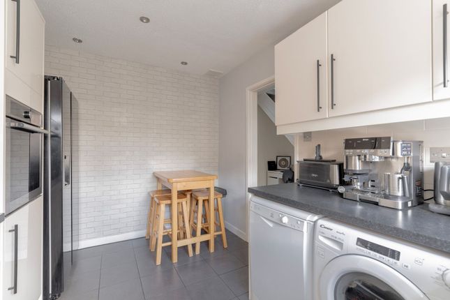 38 Laburnum Close, Great Yarmouth photo 4