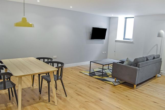 Thumbnail Flat to rent in Flat 6 Moose Hall Apartments, Toronto Road, Exeter