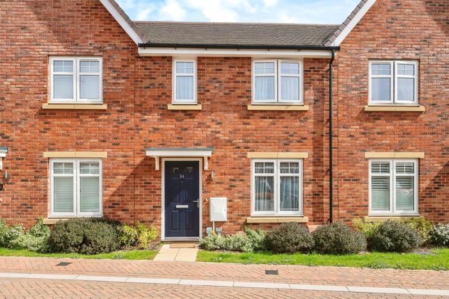 Terraced house for sale in Falcon Way, St. Albans