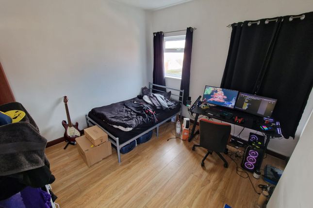 129, Thornton Road, Stoke-on-Trent photo 5