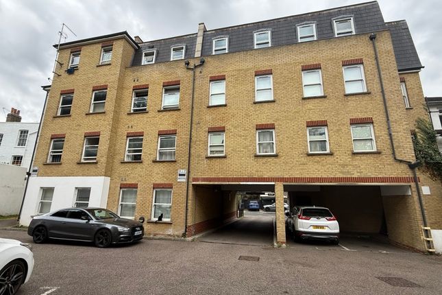 Wrotham Court, Wrotham Road, Gravesend photo 3