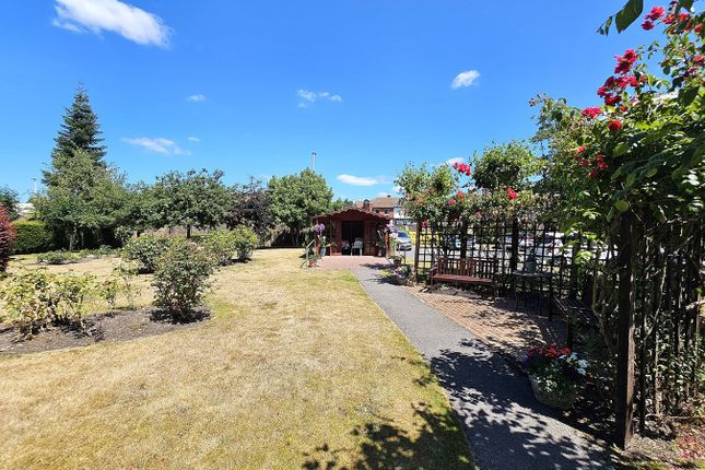 8 Melton Court, 37 Lindsay Road, Poole photo 2
