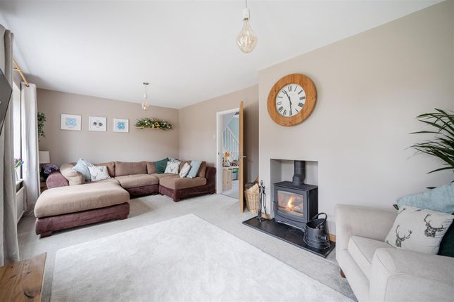 14, Broadmead Close, Beaminster photo 3