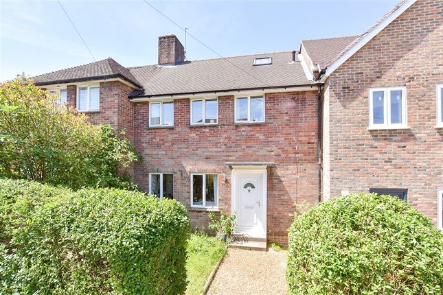 3-bed house on The Spinney, Pulborough, £244,500