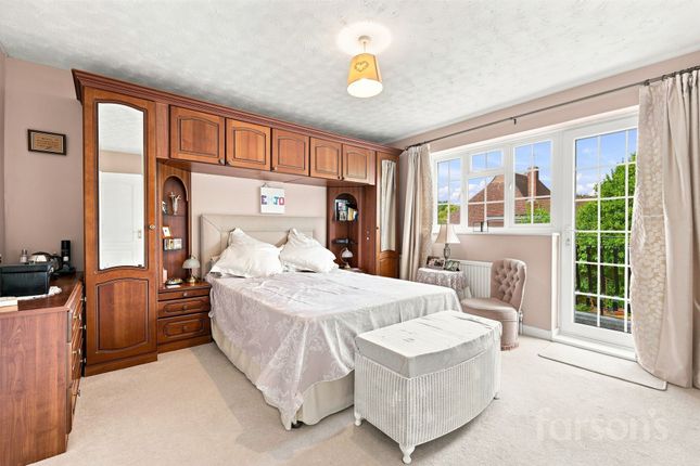156a Hanging Hill Lane, Brentwood photo 3