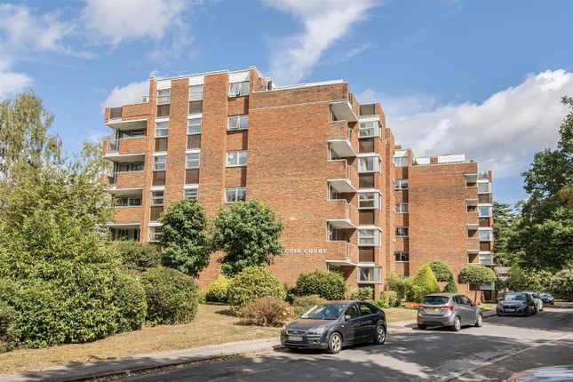 Vectis Court External