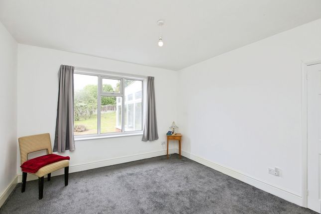 10, Robinson Road, Swadlincote photo 4