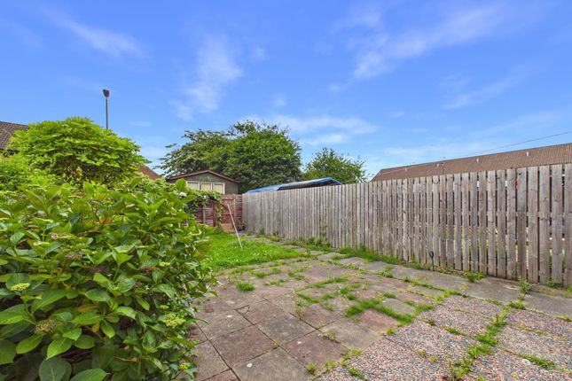 8 Canon Grove, Jarrow photo 4