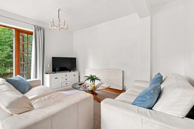 Annexe, Windlesham photo 2