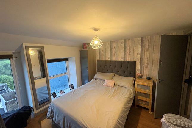 87, Clydach Road, Swansea photo 5