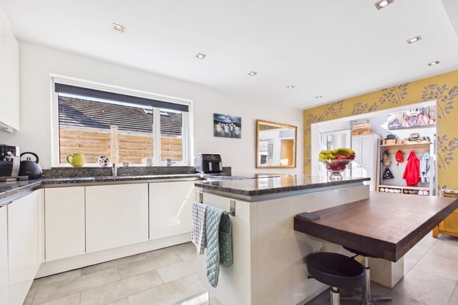 32, St Johns Avenue, Silverdale photo 4