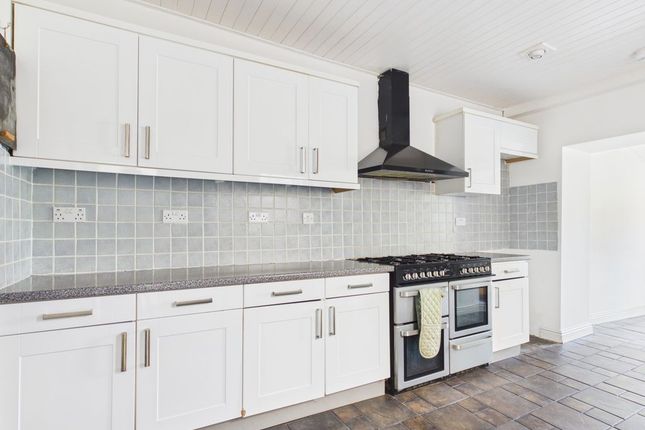 6, Cardrew Terrace, Redruth photo 2