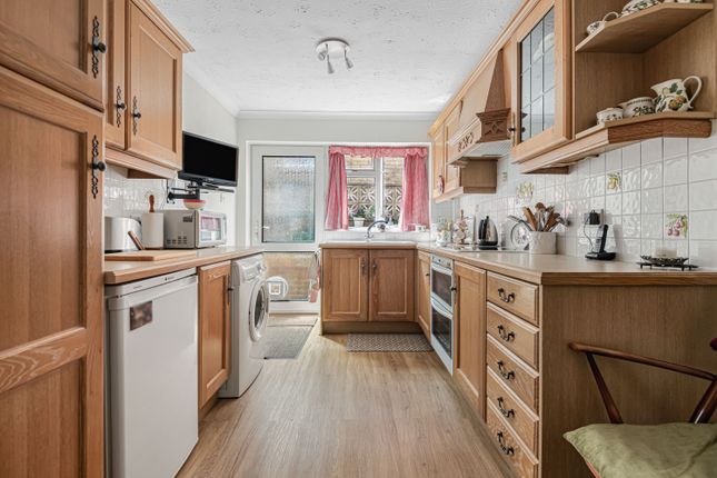 21, Oldfield Rise, Whitwell photo 4