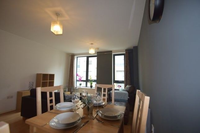 156 City South, City Road East, Manchester photo 4