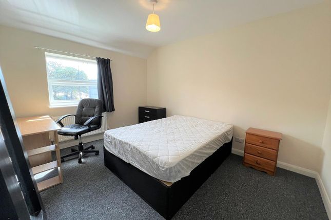 Property to rent in Lynch Close, Cowley, Uxbridge
