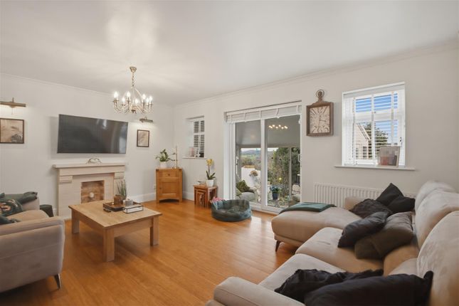5, Rykneld Rise, Chesterfield photo 3