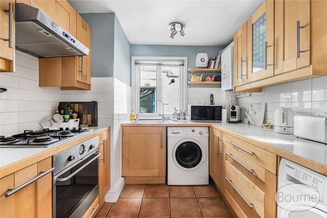 Flat 1, Netherwood, 4, Sydney Place, Guildford photo 4