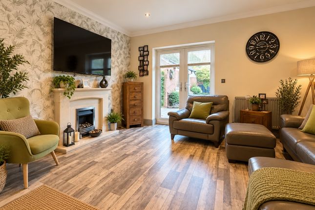 19, Nuthatch Close, Cannock photo 2