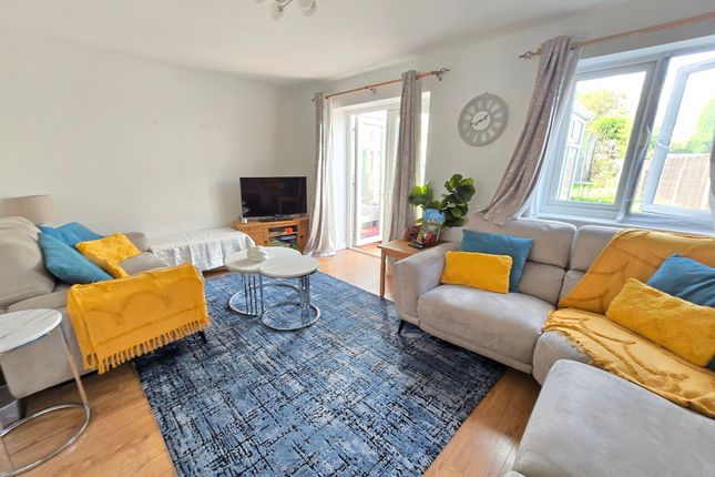 87 Riddings Road, Altrincham photo 2