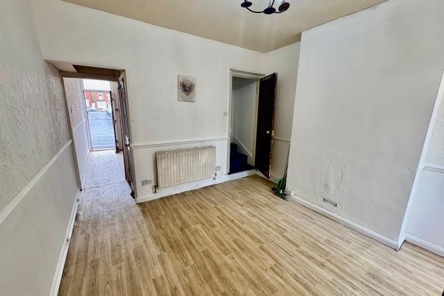 45, NOTTINGHAM photo 3