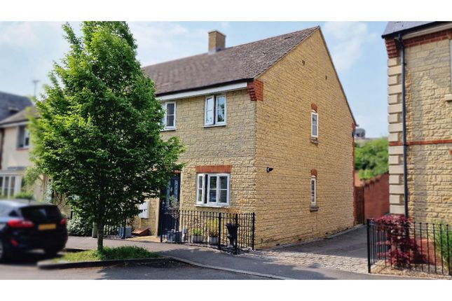 End terrace house for sale in Palmer Road, Faringdon