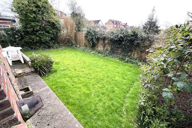 Kingsfield Avenue, Harrow photo 2