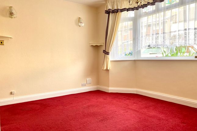 Flat to rent in Allbrook Hill, Eastleigh