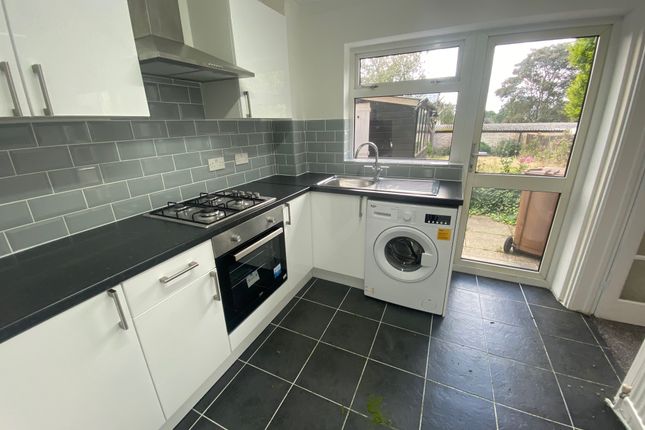 53, Stevenage photo 3