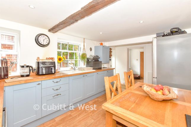 Jasmine House, London Road, Waterlooville photo 3