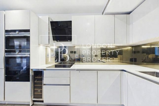 Apartment 408 Wiverton Tower 4, New Drum Street, London photo 3
