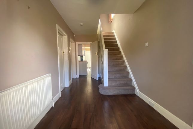 16, Cobden Crescent, SOUTHAMPTON photo 2