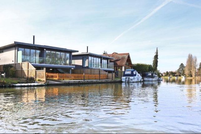 Thumbnail Detached house to rent in Staines Upon Thames, Surrey