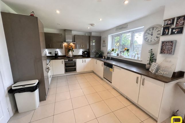 68, Darsley Gardens, Newcastle upon Tyne photo 2