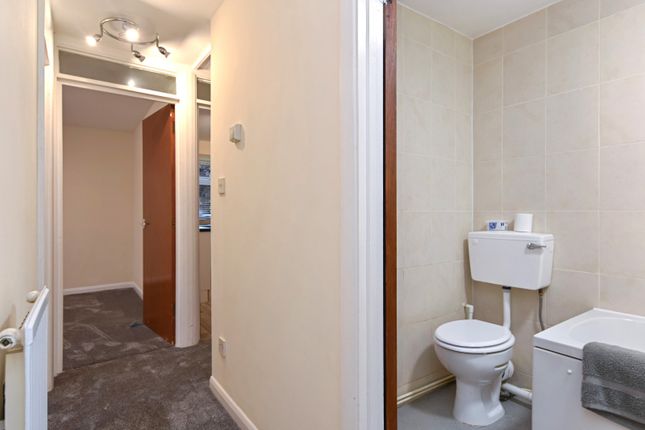 Ground Floor Flat, 25 Bowbank Close photo 4