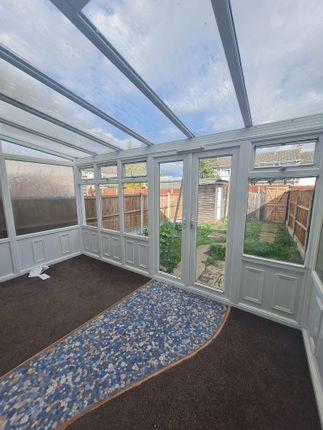 Coleridge Road, Tilbury photo 5