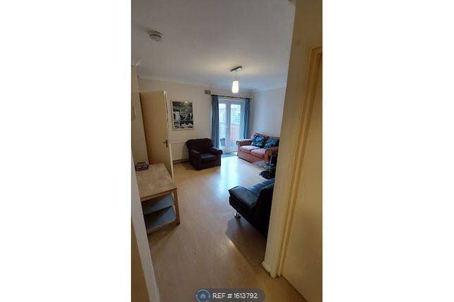 Thumbnail Terraced house to rent in Wenlock Street, Luton
