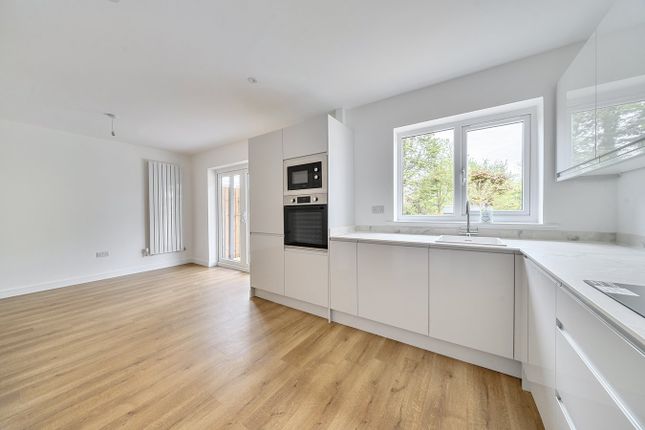 49, Fildyke Road, Shefford photo 3