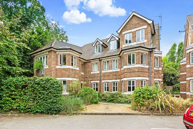 Thumbnail Flat to rent in Aspen House, 10 Forest Road, Richmond, Surrey