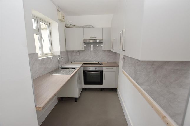 Lower Flat, 23, Milward Road, Hastings photo 3