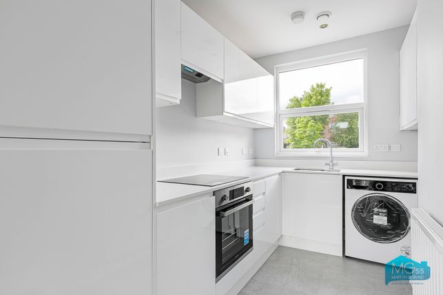 Thumbnail Flat to rent in Glebe Road, Finchley, London