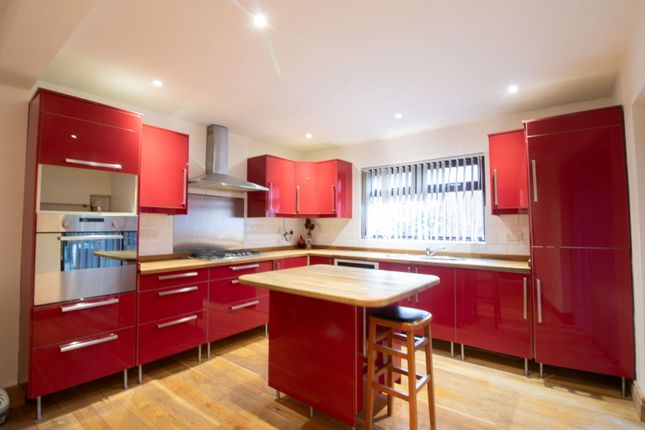 32b Church Road, Newport photo 2