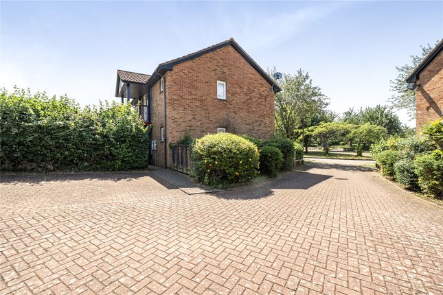 SNG SO, 44, Pomander Crescent, Milton Keynes photo 4