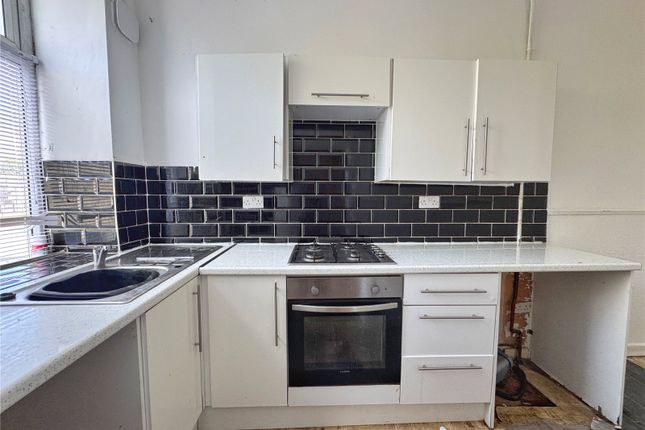 5, Alma Street, Rossendale photo 3