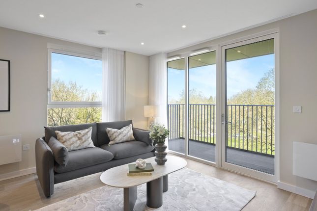 D.0.1 Lily House,, Three Bedroom, Eden Grove, Staines photo 2
