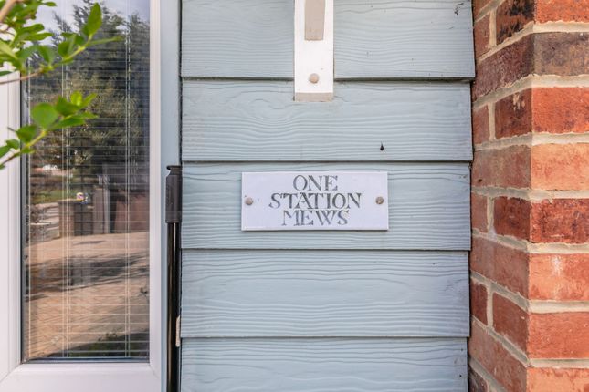 1 Station Mews, Lewes photo 4