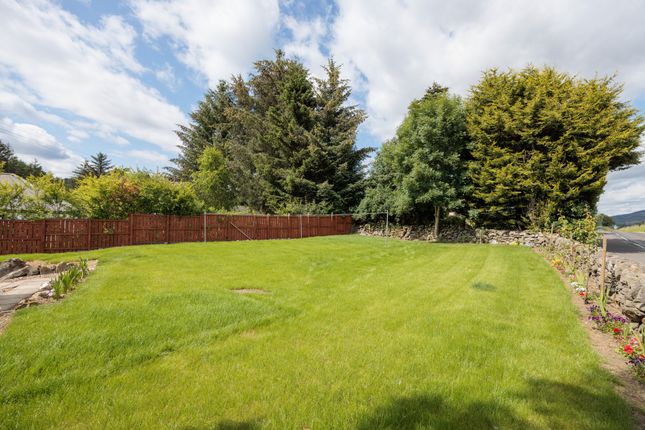 CRAIGTON FARMHOUSE COTTAGE, BRIDGE OF CALLY, BLAIRGOWRIE photo 4