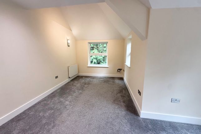 121, Poole photo 5