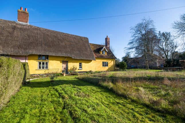 3-bed house on 2 The Thatchers, Moats Tye, Stowmarket, £425,000