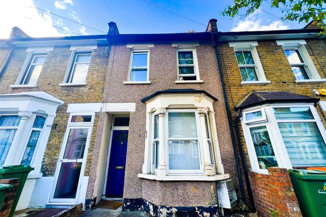 Terraced house to rent in Faringford Road, London
